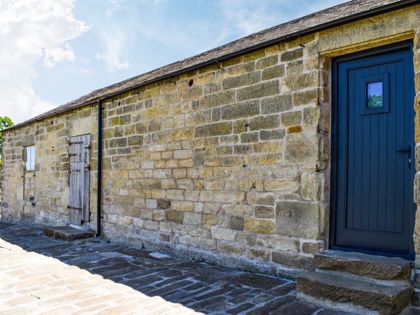 Exterior | Barn Owl Hut - Hollins Farm Shepherd Huts, Westerdale, near Whitby