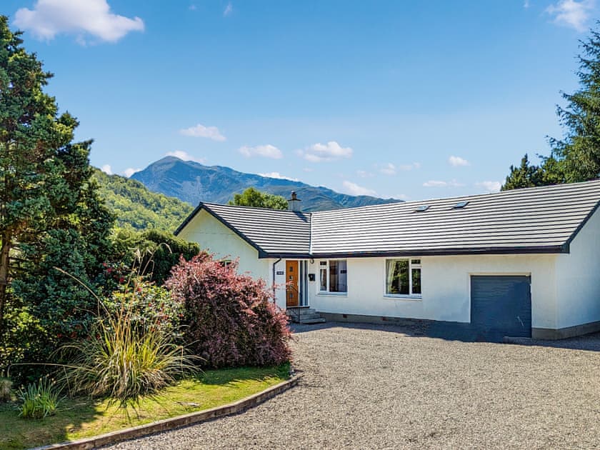 Parking | Tigh Ban, Glencoe, near Fort William