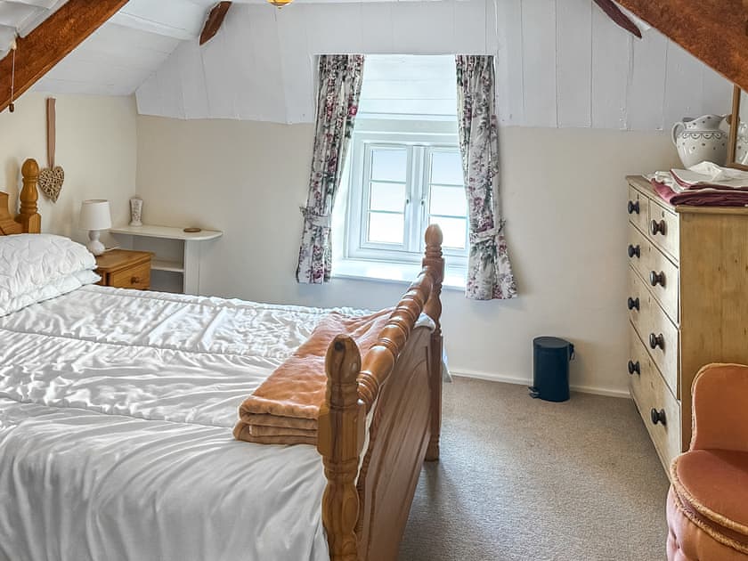 Double bedroom | Pillar Box Cottage, Trenale, Tintagel