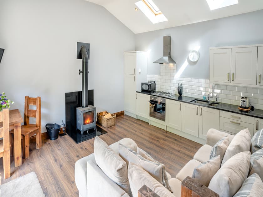 Open plan living space | Poppy Lodge - Tavern Cottages, Newsham, near Richmond