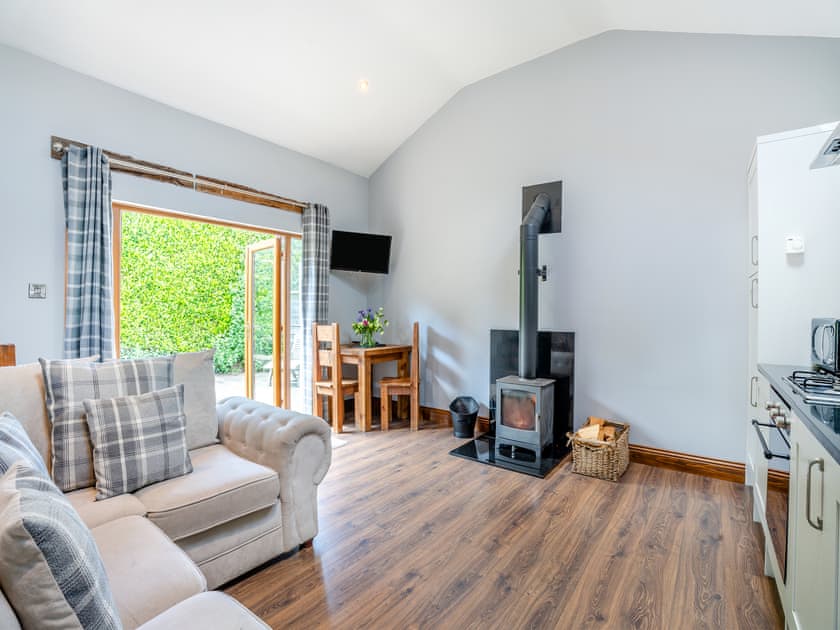 Living area | Poppy Lodge - Tavern Cottages, Newsham, near Richmond