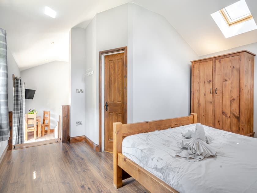 Double bedroom | Poppy Lodge - Tavern Cottages, Newsham, near Richmond