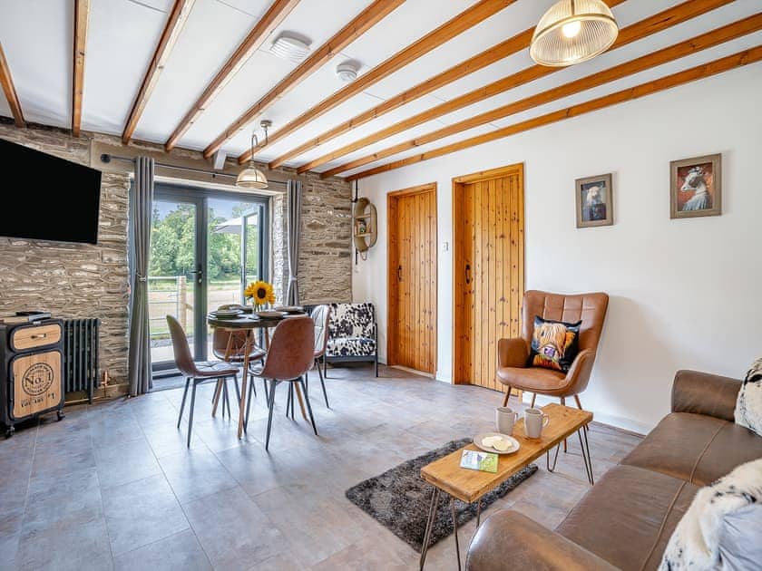 Living area | The Old Cowsheds 3 - Mynach - Gaer Cottages, Cribyn, Lampeter