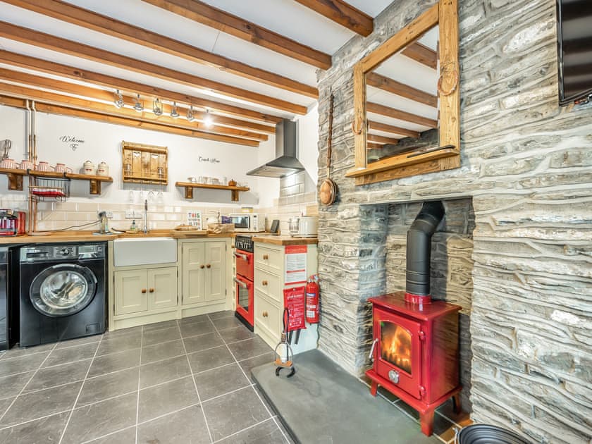 Kitchen | Coach House - Gaer Cottages, Cribyn, Lampeter