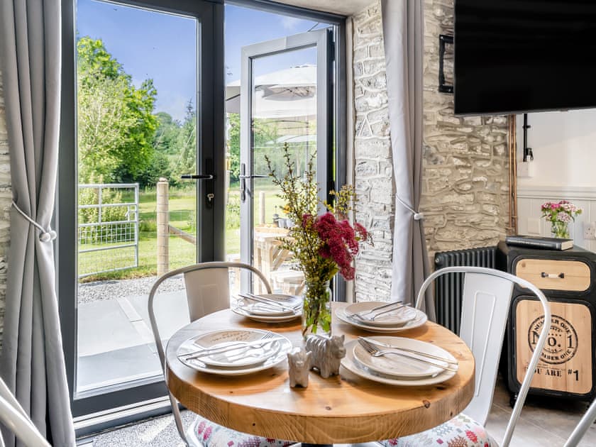 Dining Area | The Old Cowsheds 2 - Shippon - Gaer Cottages, Cribyn, Lampeter