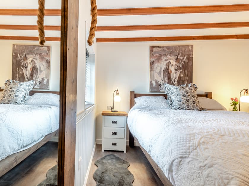 Double bedroom | Shire - Gaer Cottages, Cribyn, Lampeter