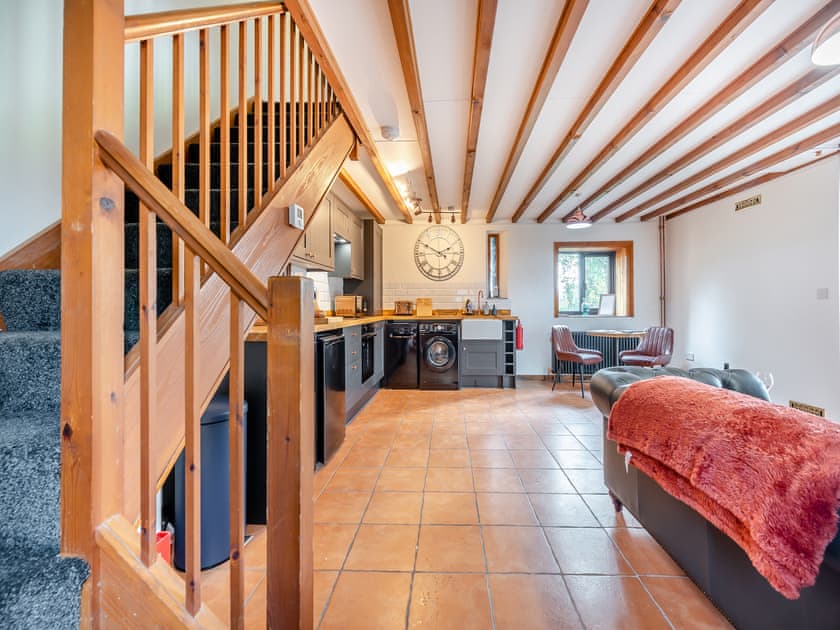 Kitchen | Cwtch Honey - Gaer Cottages, Cribyn, Lampeter