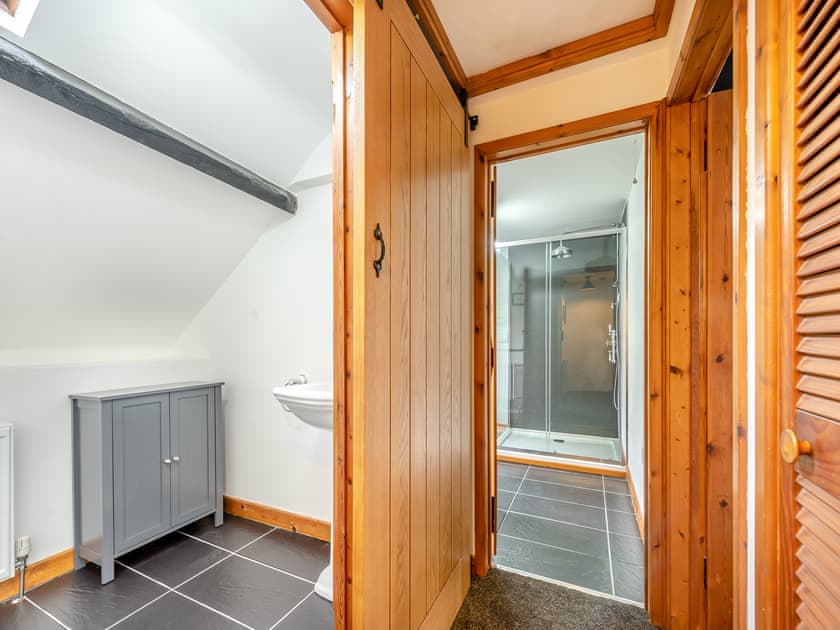 Bathroom | Cwtch Honey - Gaer Cottages, Cribyn, Lampeter
