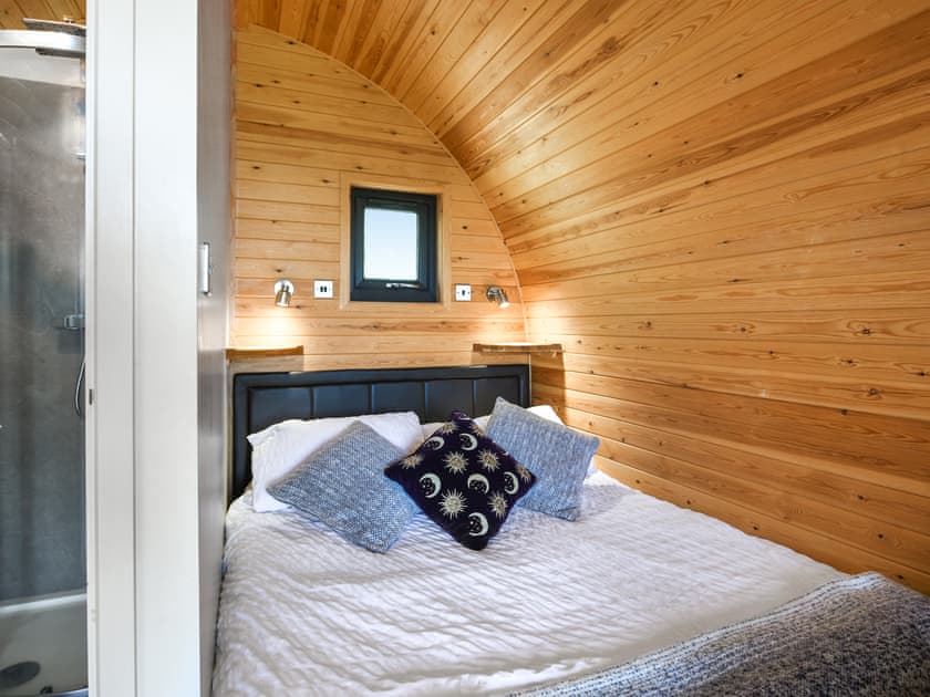 Double bedroom | Luna Holiday Pod - Coppice Farm, Church Stretton