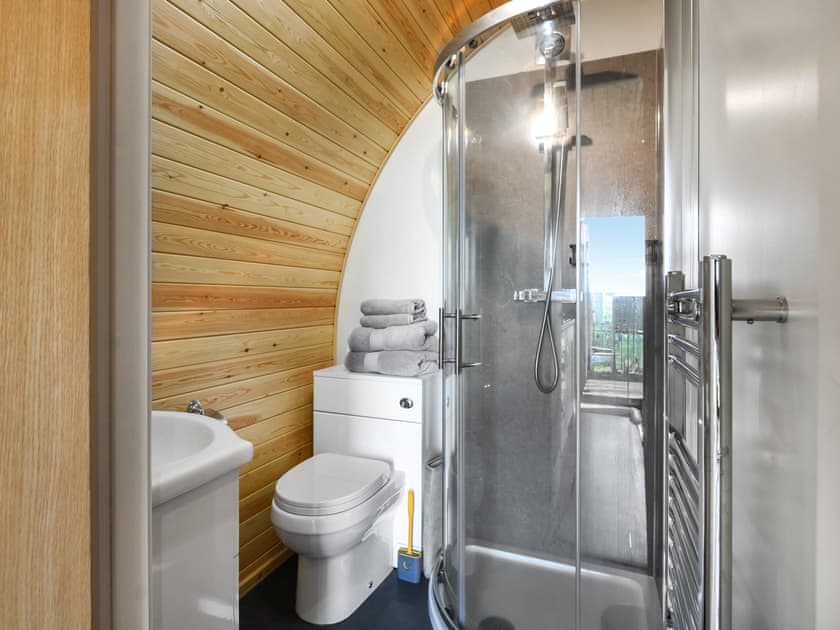Bathroom | Luna Holiday Pod - Coppice Farm, Church Stretton