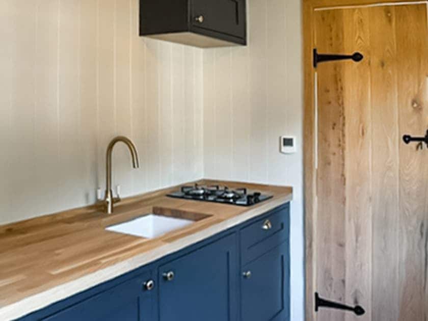 Open plan living space | Shepherds Hut - Lilac Retreats, King’s Lynn