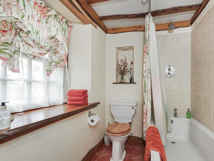 Bathroom | The Hayloft - Waulkmill Cottages, Kinross, near Perth
