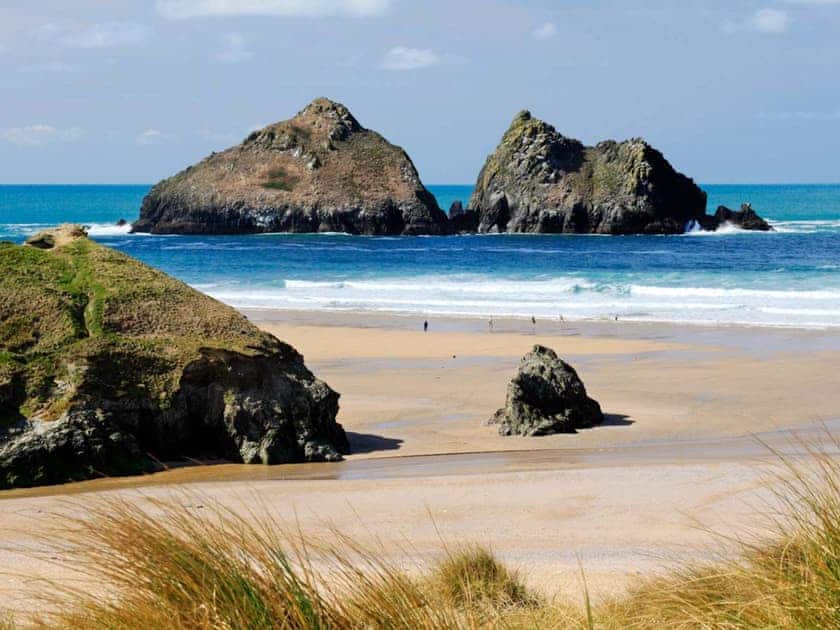Surrounding area | Ocean Breeze - Bonnie View Beach Apartments, Holywell Bay