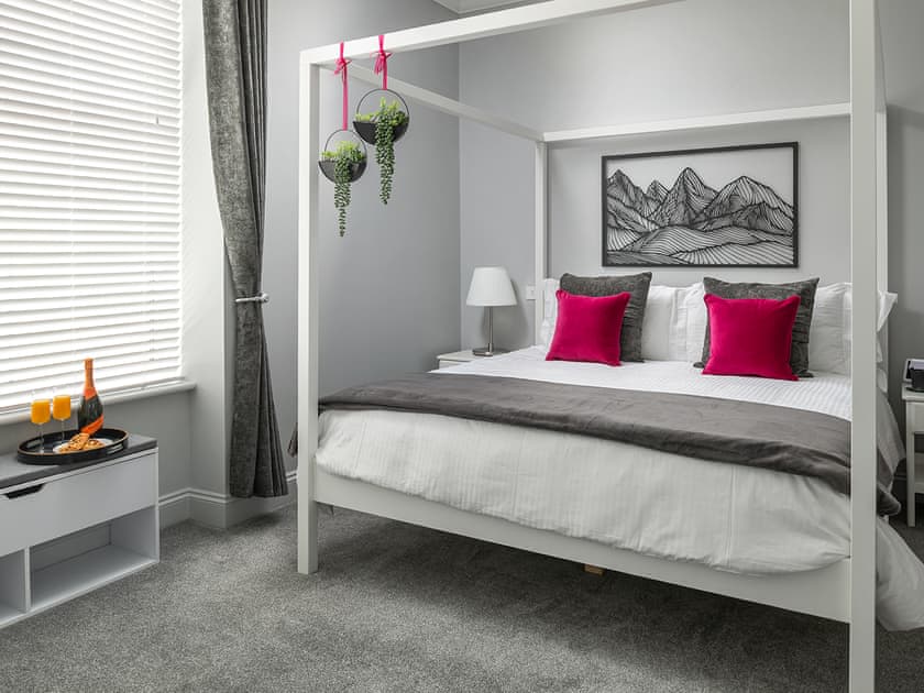 Double bedroom | Nythfa, Llanrwst, near Betws Y Coed
