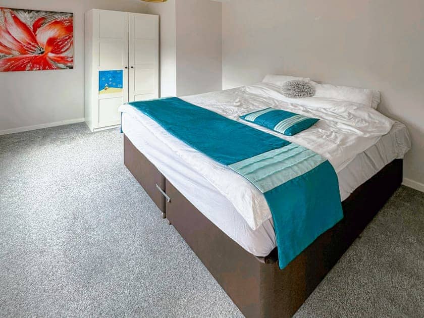 Double bedroom | Spring Vale Bungalow, Colchester