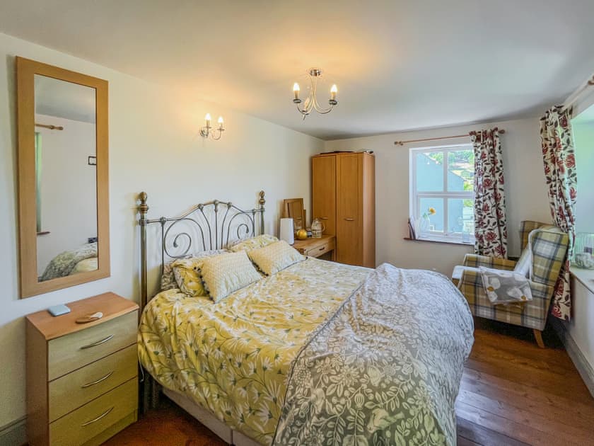 Double bedroom | Fronisaf - Llanfairtalhaiarn Retreats, Llanfairtalhaiarn<br />