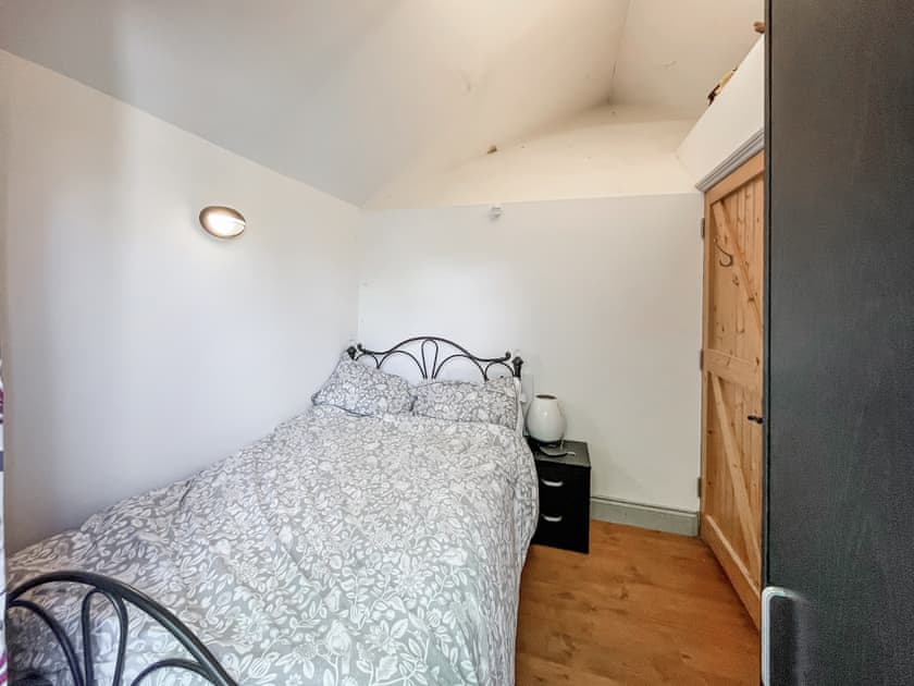 Double bedroom | Fronfanol - Llanfairtalhaiarn Retreats, Llanfairtalhaiarn