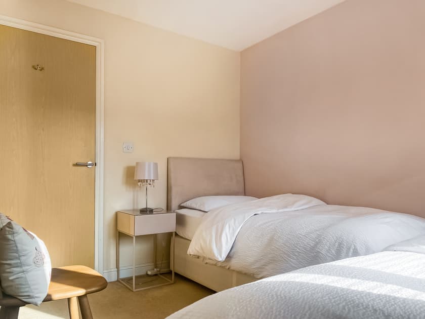 Twin bedroom | Coach House Apartment, Bournemouth