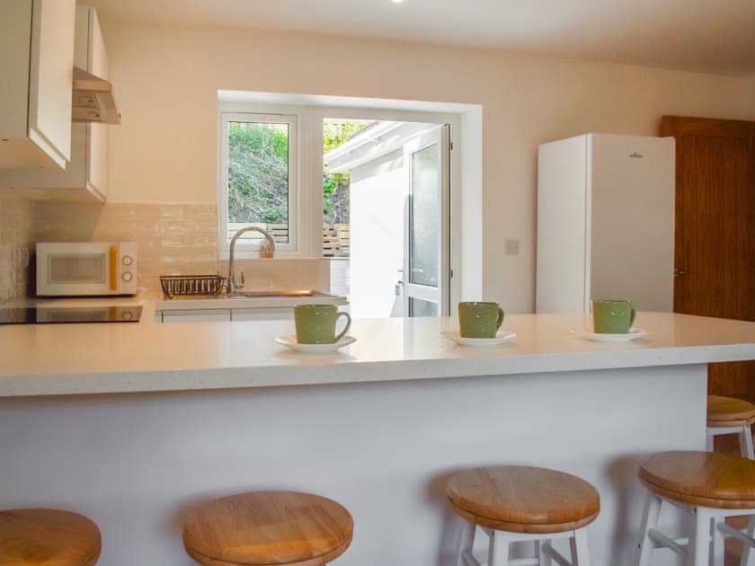 Kitchen/diner | 3 Le Dorney Villa - Le Dorney Villas, Par