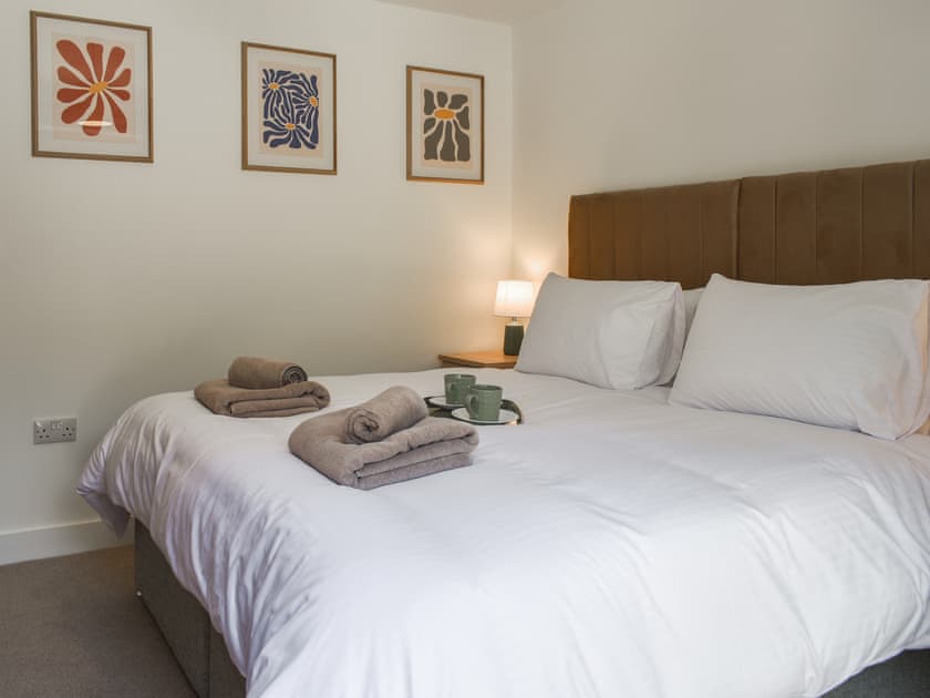 Double bedroom | 3 Le Dorney Villa - Le Dorney Villas, Par