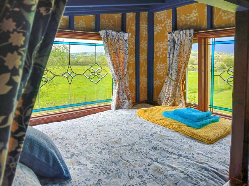 Double bedroom | Rosie - Tanyrallt Holidays Lets, Llanybydder, near Lampeter