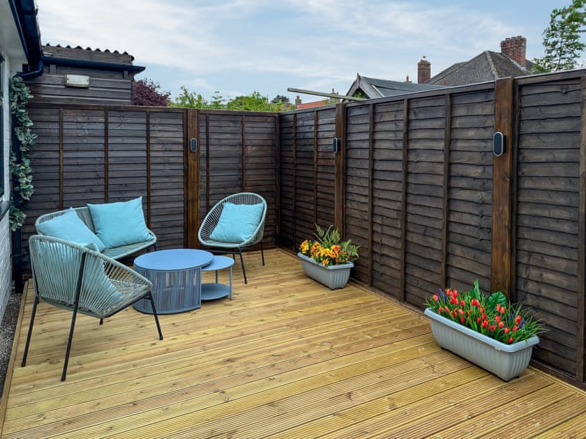 Sitting-out-area | Ash Cottage, Tollerton, near York