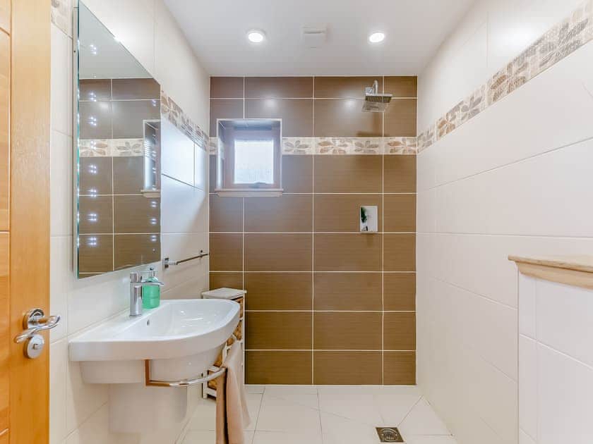 Bathroom | Corrie Burn Villa, Ullapool