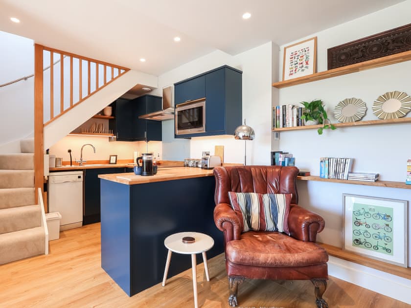 Open plan living space | Lower Mount Orchard, Stroud