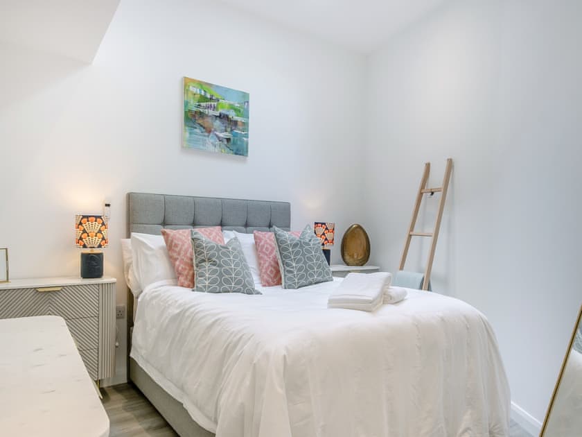 Double bedroom | Waterside, Ventnor