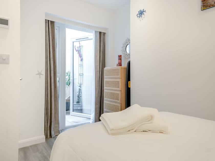 Double bedroom | Waterside, Ventnor