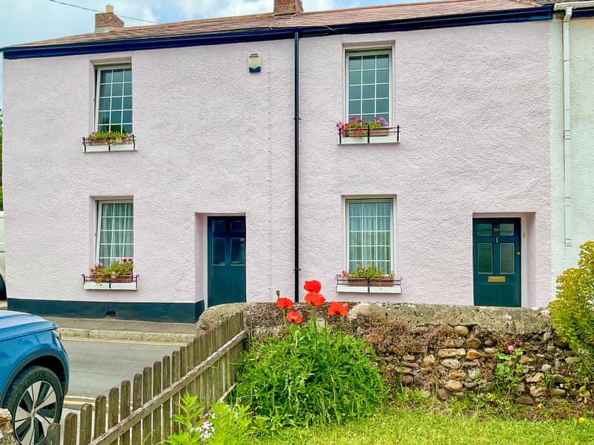 Exterior | Deepend, Dawlish