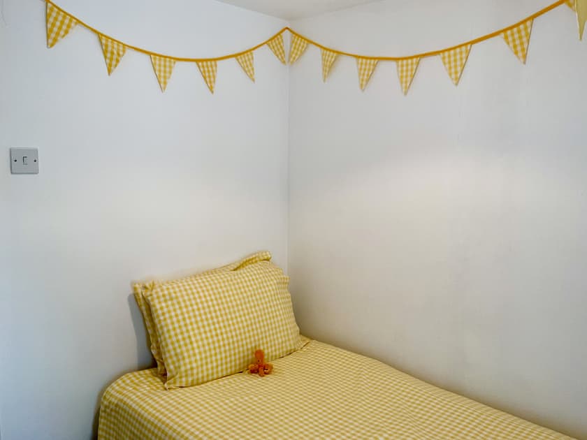 Single bedroom | Deepend, Dawlish