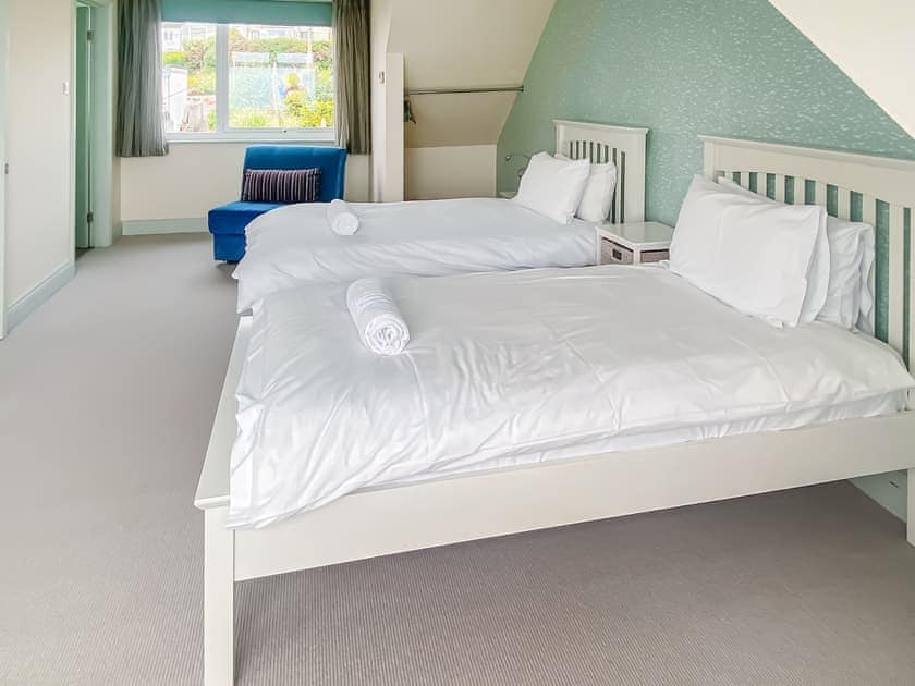 Twin bedroom | Coastguards, Portscatho