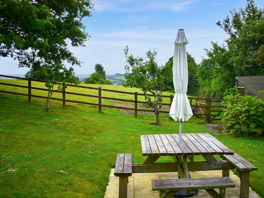 Garden and grounds | Horseshoe Cottage - Valley Farm, Kilmington, near Axminster