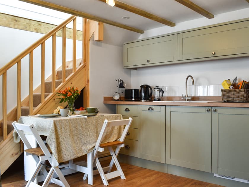 Kitchen/diner | Roseland Retreat - Roseland Rendevous, Truro