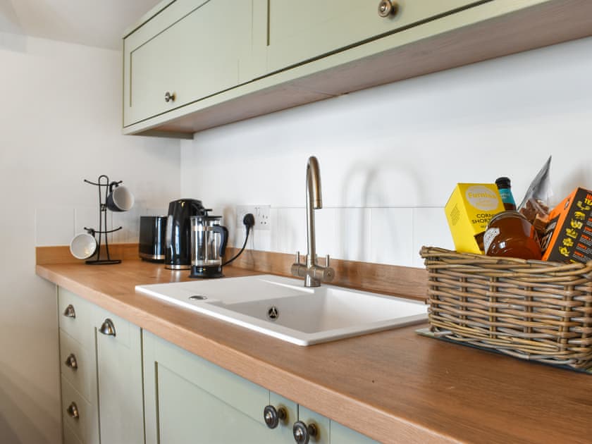 Kitchen | Roseland Retreat - Roseland Rendevous, Truro