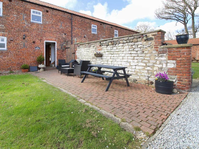 Sitting-out-area | Seagull Cottage - Beacon Farm, Flamborough
