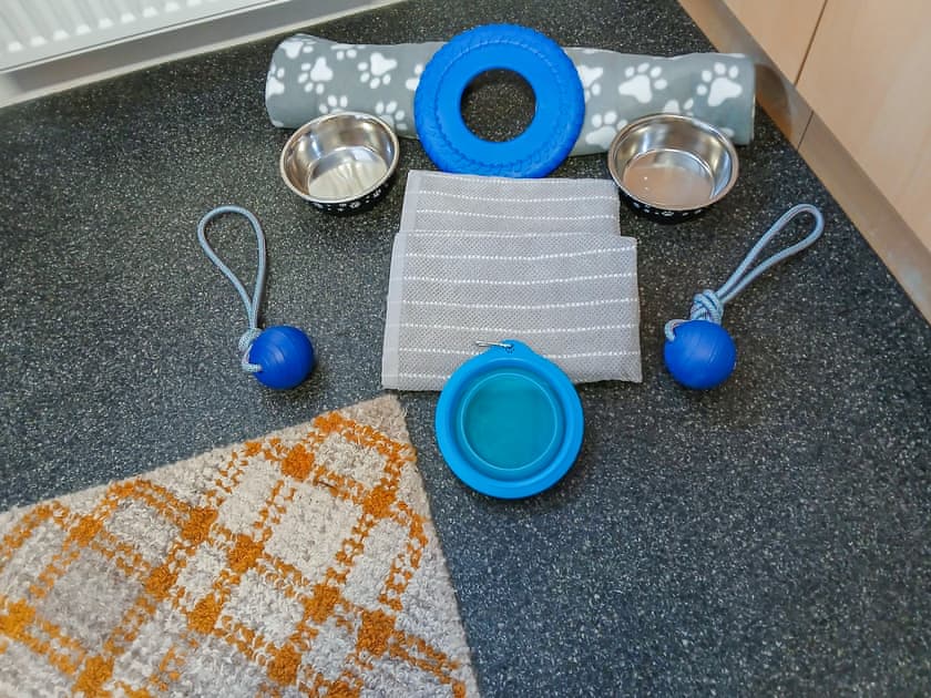 Dog extras, blankets, towels, water bowls, toys and poop bags. | The Hobbit, Fraserburgh