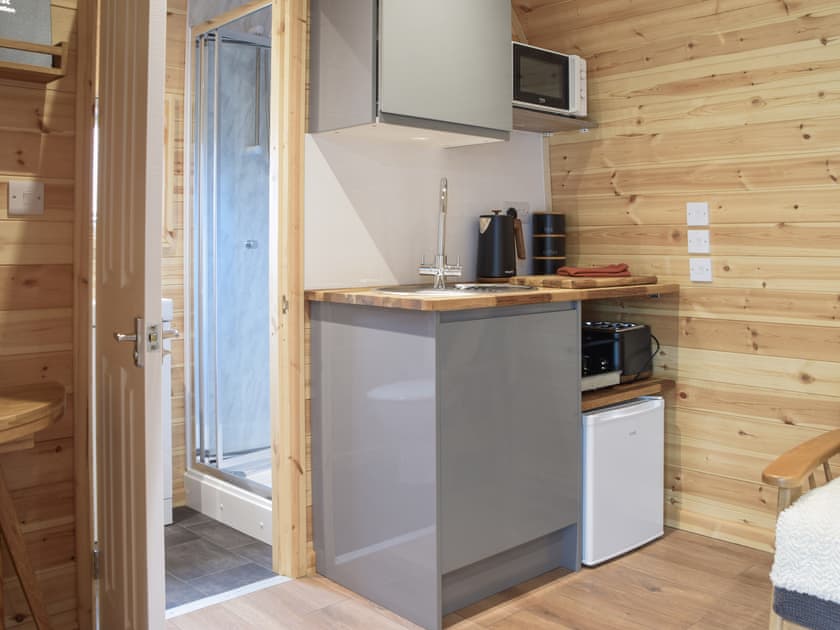 Bathroom | Glamping Pod 2 - Oakwood Farm, Chester