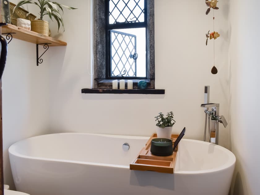 Bathroom | Rivendell Cottage, Liskeard