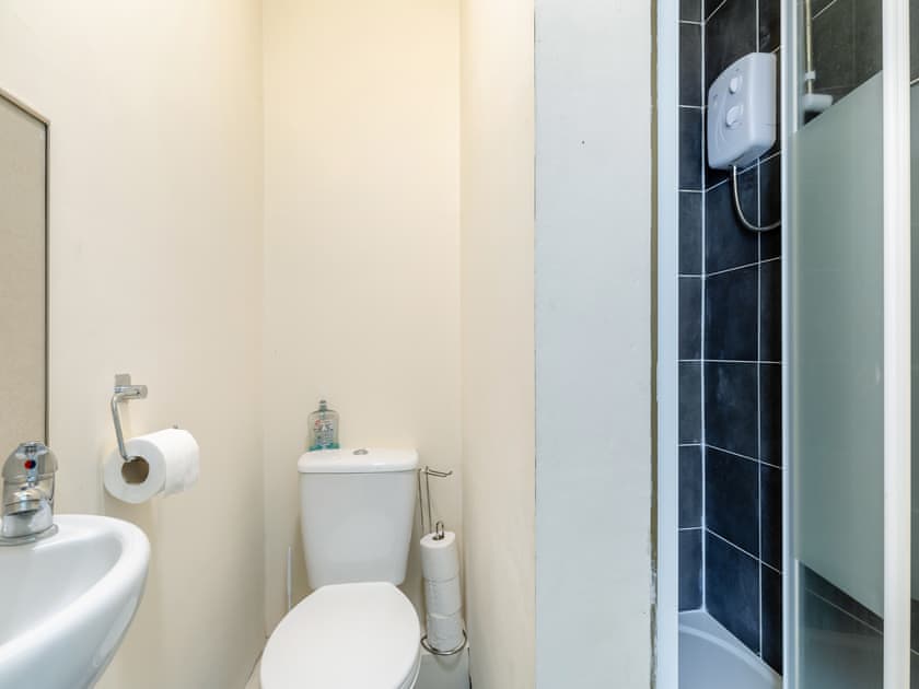 Shower room | Greystones Nawab Annex B - Greystones, Flagg, Buxton