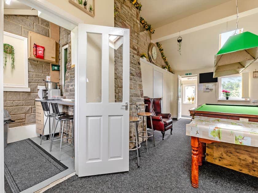 Living/snooker room | Greystones Nawab Annex C  - Greystones, Flagg, Buxton