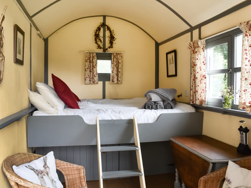 Interior | Brown Hare - Shepherds Retreat, Brecon