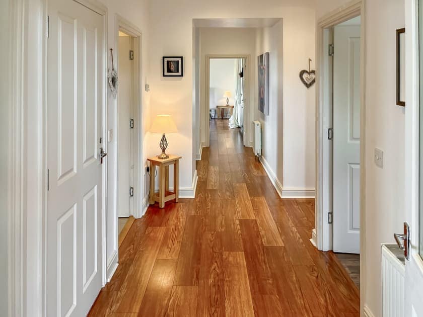 Hallway | Jasmine Cottage, Montrose