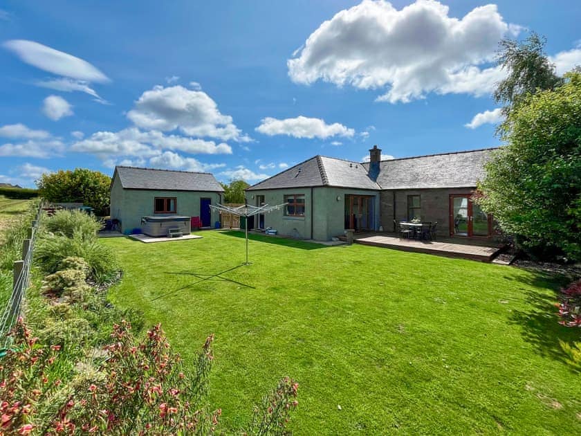 Garden | Jasmine Cottage, Montrose