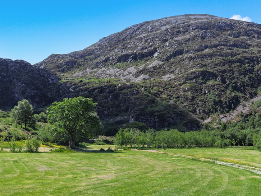 Surrounding area | Plas Isaf, Betws Garmon, near Beddgelert