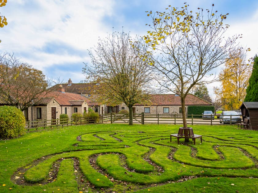 Garden and grounds | The Stables - Keld Head Farm Holiday Cottages, Pickering