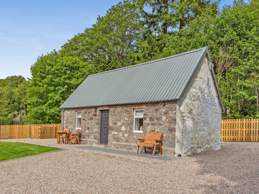 Exterior | Ferry Cottage, Aigas, near Beauly