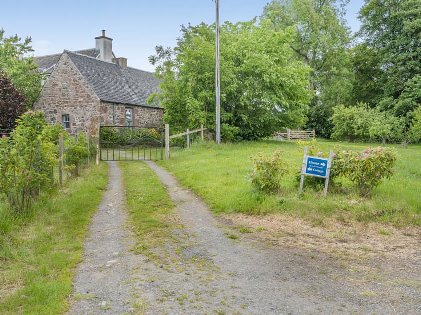 Exterior | The Cottage, Bankfoot, near Dunkeld