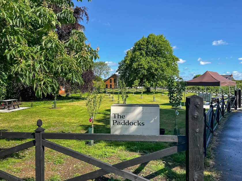 Exterior | The Paddocks Retreat, North Thoresby